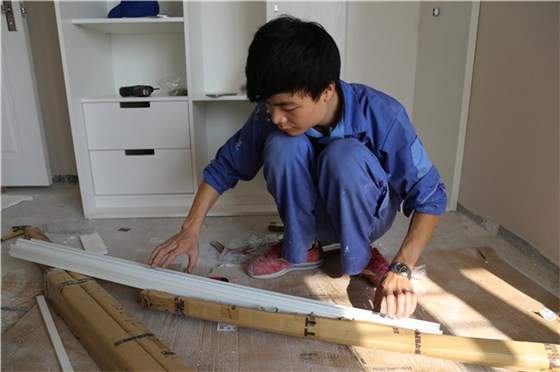 左右手家具安裝現(xiàn)場(chǎng)