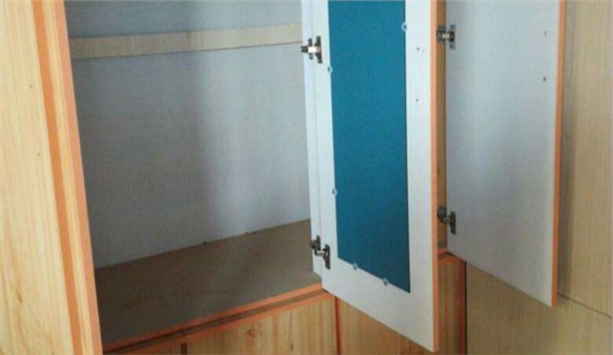 162衣柜推拉門的鏡子有什么好的安裝方法，步驟是什么？