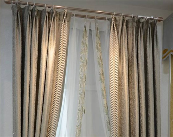 真絲綢做窗簾好不好，真絲綢窗簾一米多少錢？左右手