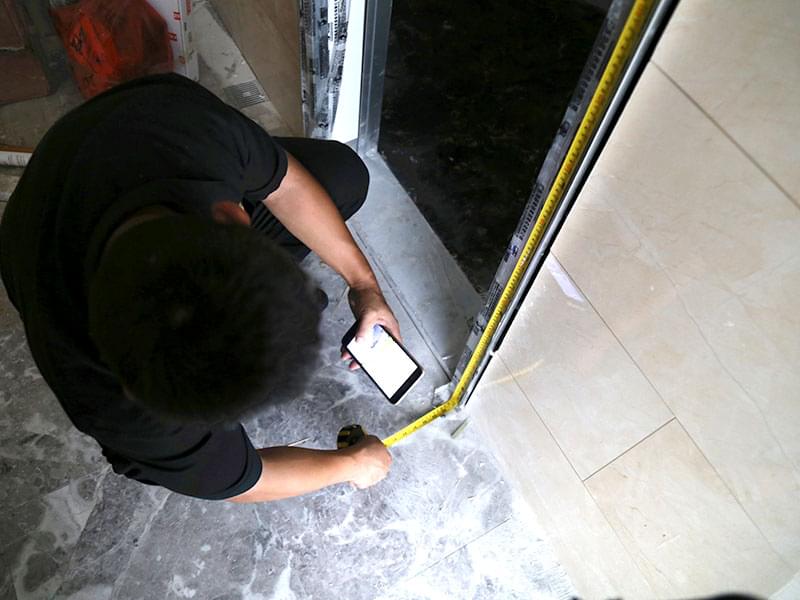 門安裝驗(yàn)收現(xiàn)場(chǎng)