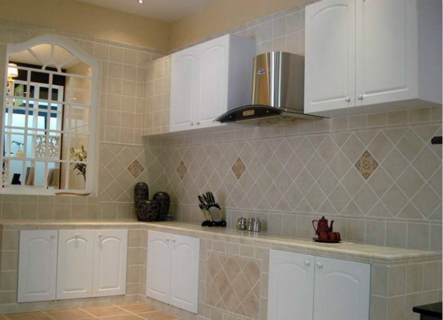 瓷片櫥柜拉籃安裝方法，安裝過程容易出現(xiàn)的錯誤要注意