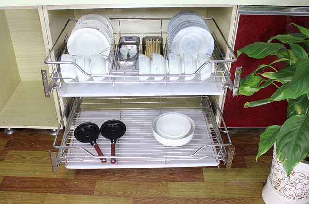 櫥柜拉籃接水盤安裝方法，下面的教程讓你安裝很輕松