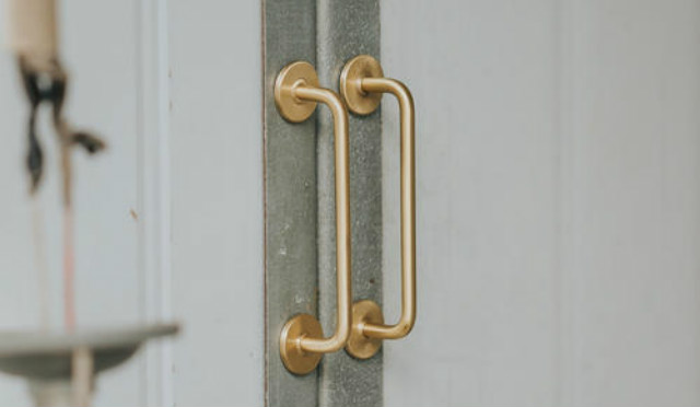 91安裝衣柜門把手的正確方法，衣柜門把手安裝過(guò)程