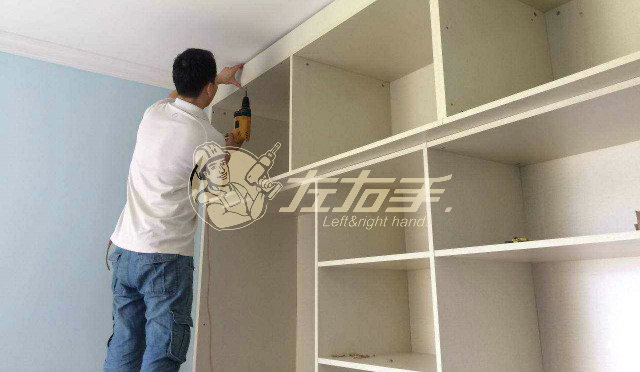 簡(jiǎn)易組合衣柜怎么安裝的過程