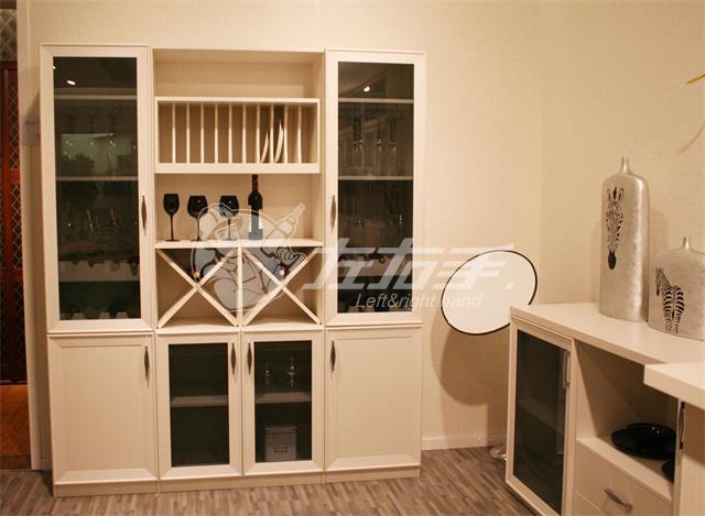 成品家具和定制家具哪個(gè)好？