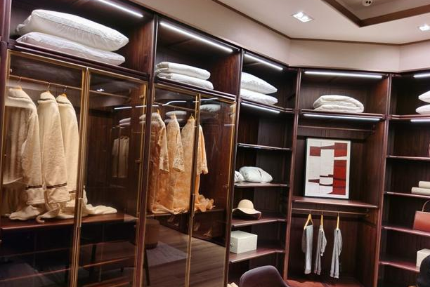 時(shí)尚家居裝修設(shè)計(jì)，定制家居時(shí)尚服務(wù)行業(yè)