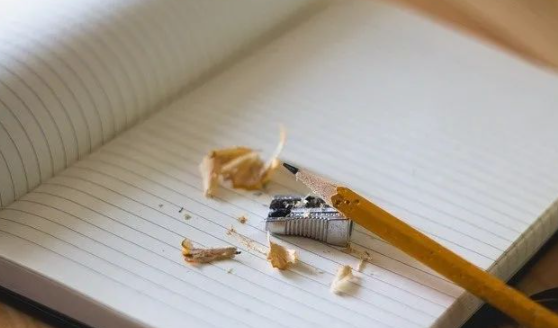 板式家具開料;板式學(xué)校家具的保養(yǎng)方式你知道嗎？