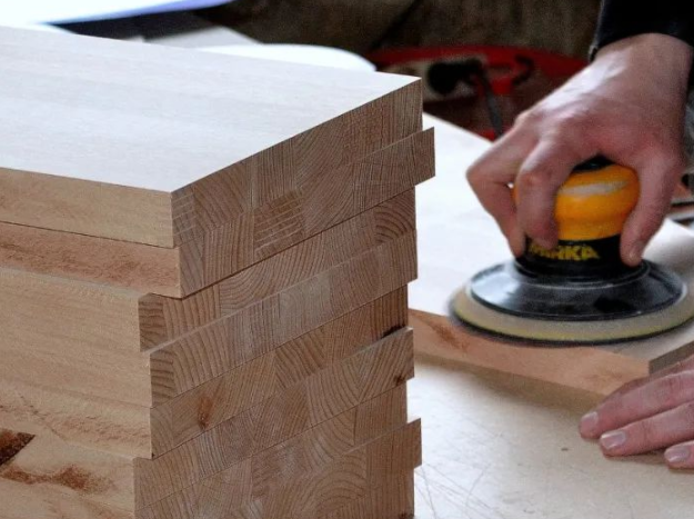 三層實(shí)木定制;定制家具為什么不用純實(shí)木？