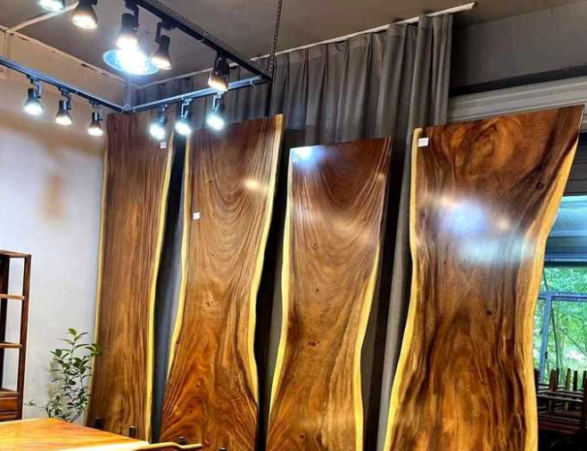 天津?qū)嵞炯揖吣募液?，?shí)木家具為何會(huì)快速崛起？