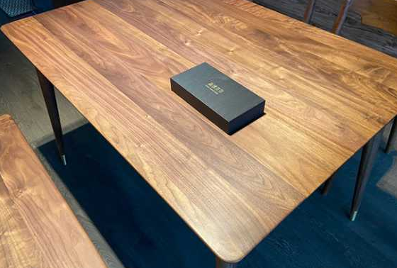 黑胡桃色實木家具那么多坑，想買不敢買呀?