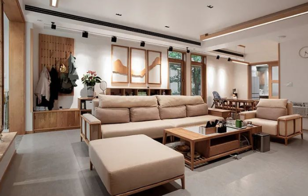 實木地板材質翻新:全屋實木家具的養(yǎng)老房，處處都有人文與關懷