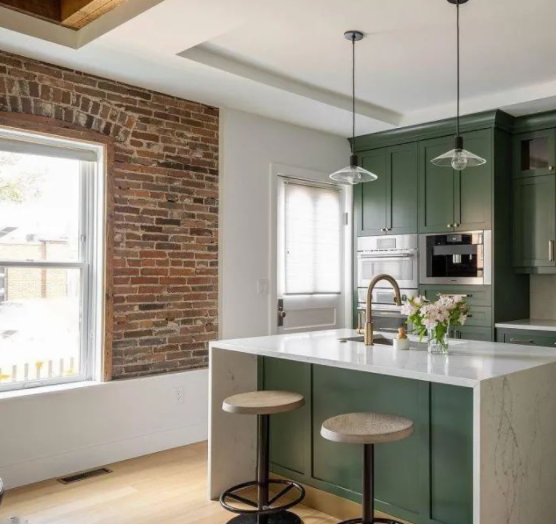 全鋁家居整體櫥柜：還在為櫥柜定制煩惱嗎，看看全鋁櫥柜定制有哪些優(yōu)點(diǎn)？