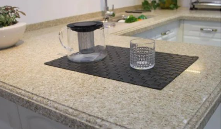 石英石臺面十大品牌;定制櫥柜如何選擇石英石臺面？