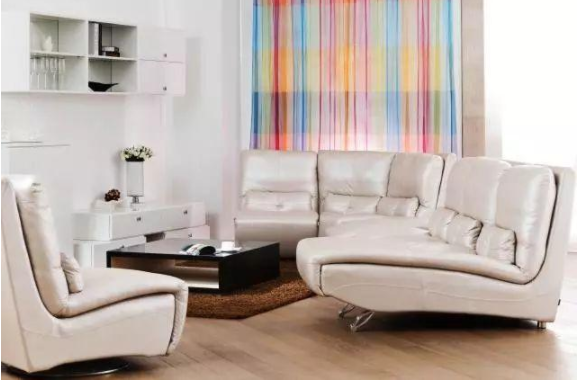 舊沙發(fā)怎樣翻新要多少錢(qián)？新買(mǎi)的皮沙發(fā)就變成了老舊沙發(fā)？