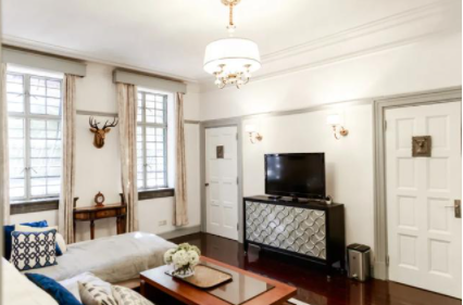 新房美式裝修;新房裝修，室內(nèi)木門(mén)該如何選？