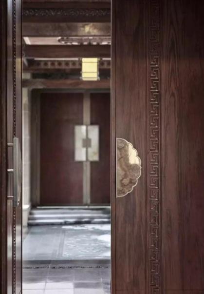 時尚中國風設計師：一樣的中國風木門，不一樣的新中式情懷