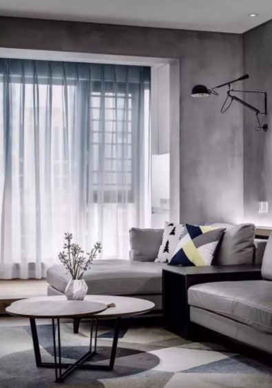 窗簾模型制作;家里的窗簾應(yīng)該做成落地簾？