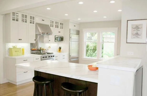 廚衛(wèi)吊頂十大品牌：廚衛(wèi)吊頂選集成吊頂好？還是石膏板、桑拿板好？