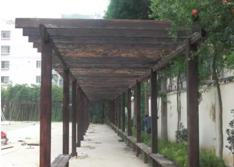 花架尺寸設(shè)計(jì)，防腐木花架的實(shí)用性