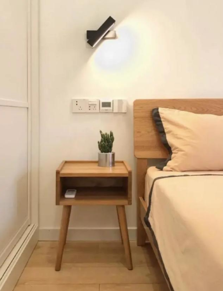 臥室家具裝飾：臥室到底要不要放床頭柜？