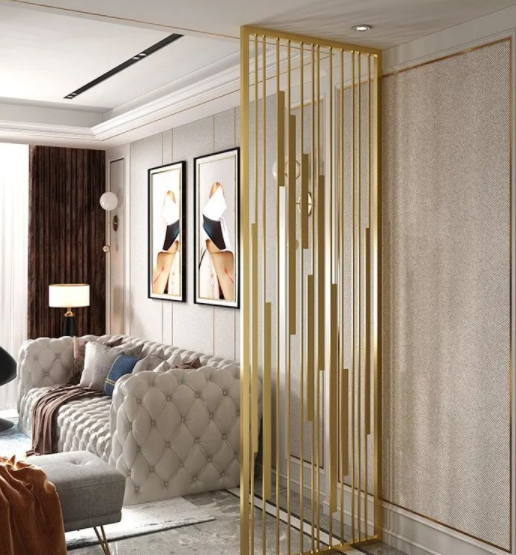 雕花隔斷造型：不銹鋼隔斷和鋁合金隔斷有什么區(qū)別？