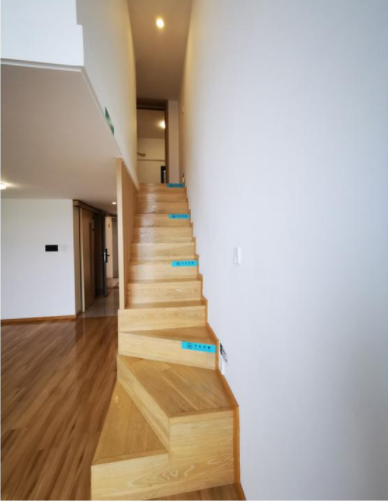 多層復(fù)合實木地板：地板的分類和優(yōu)缺點，實木地板、實木復(fù)合地板、強化地板