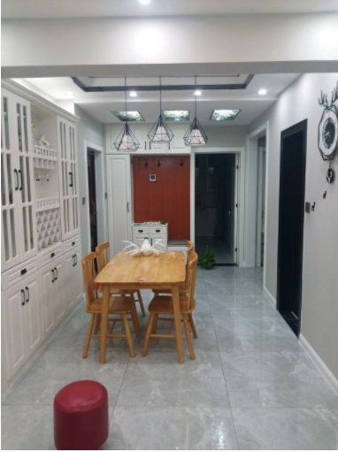 木制家具設(shè)計(jì)圖：新房硬裝完工，就差電器了，風(fēng)格和家具不搭配嗎？