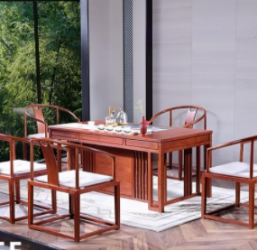 木制雕刻工藝品：如何看紅木家具雕刻工藝的優(yōu)劣呢？