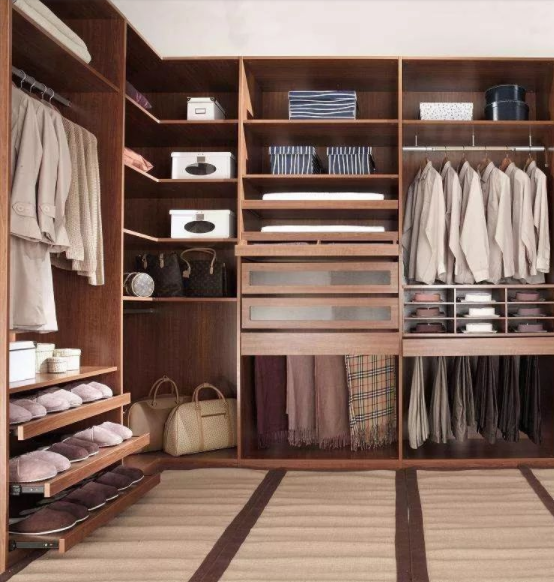 臥室定制衣柜款式怎么選？