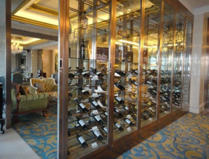 酒柜隔斷效果圖，不銹鋼酒柜可以定制多高？