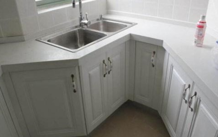 【石英石臺面價(jià)格】廚房安裝石英石臺面需要注意什么？