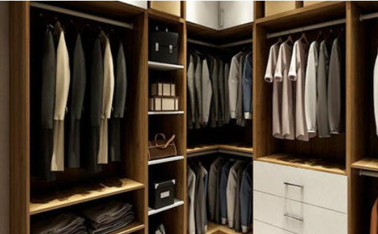 上海加盟哪個(gè)定制衣柜好，實(shí)木家具價(jià)格多少錢一平？