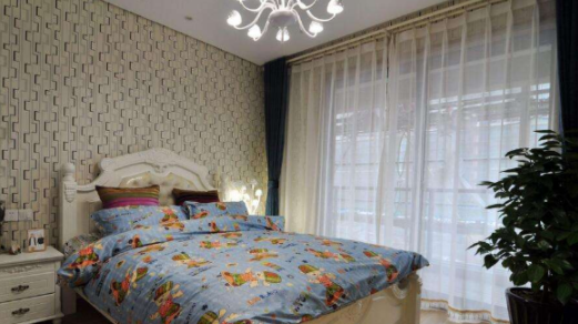 【布藝窗簾搭配】怎么窗簾選購，主臥室窗簾什么顏色好？